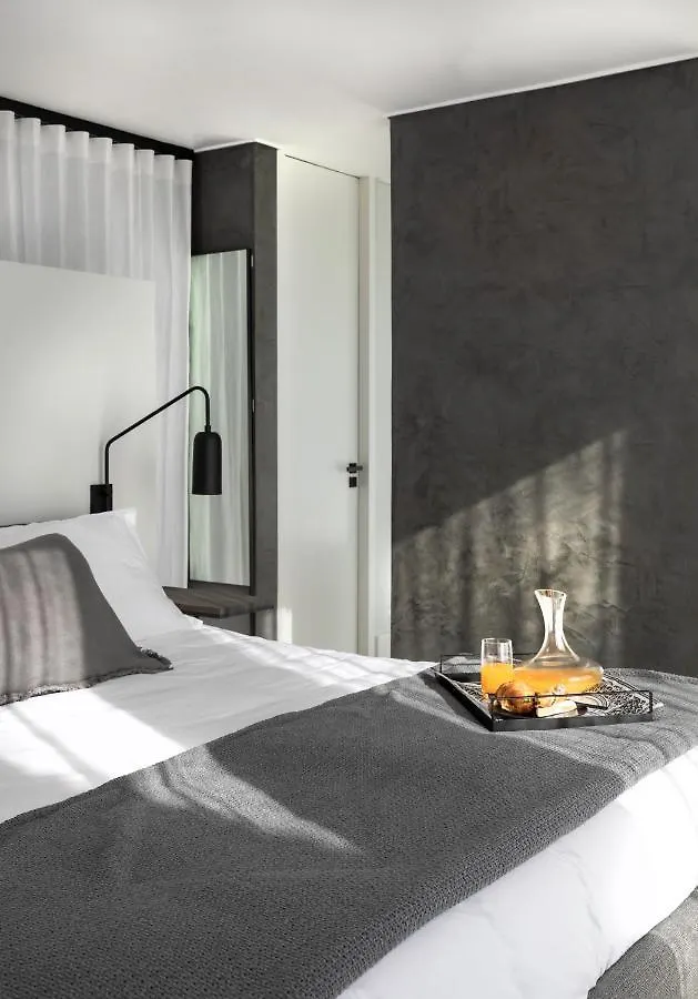 Premium Cape Camps Bay Lodge Cape Town